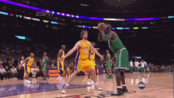 展现出强大 展现出强大